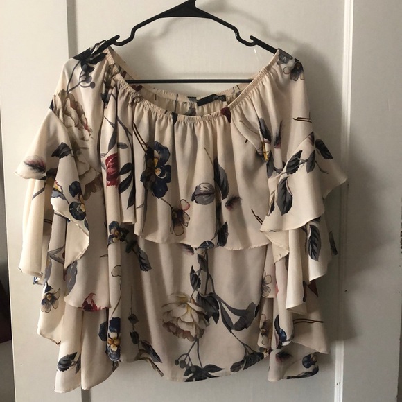 Off the shoulder top - Picture 2 of 5